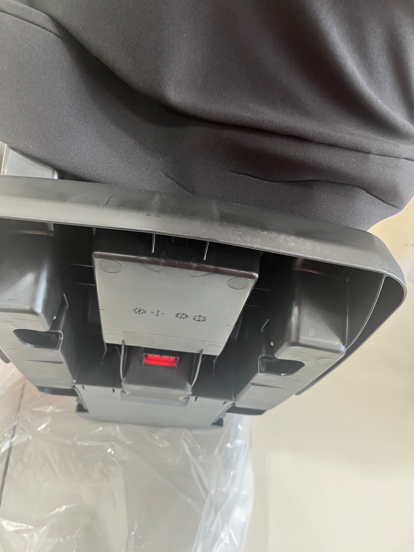 Graco SnugRide SnugLock LX Car Seat featuring TrueShield Technology, Ion