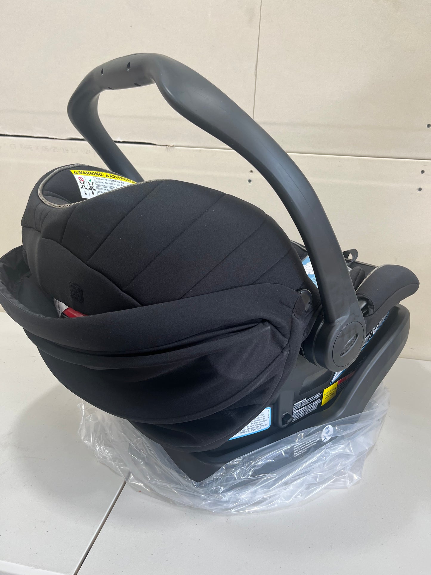 Graco SnugRide SnugLock LX Car Seat featuring TrueShield Technology, Ion