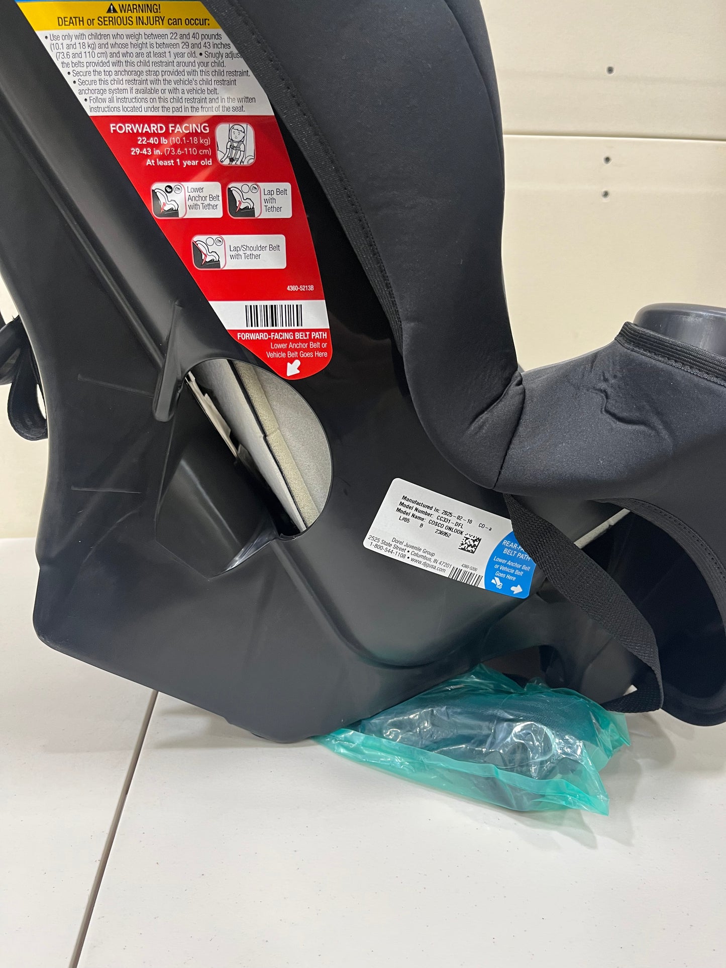 Cosco Onlook 2-in-1 Convertible Car Seat - Black Arrows